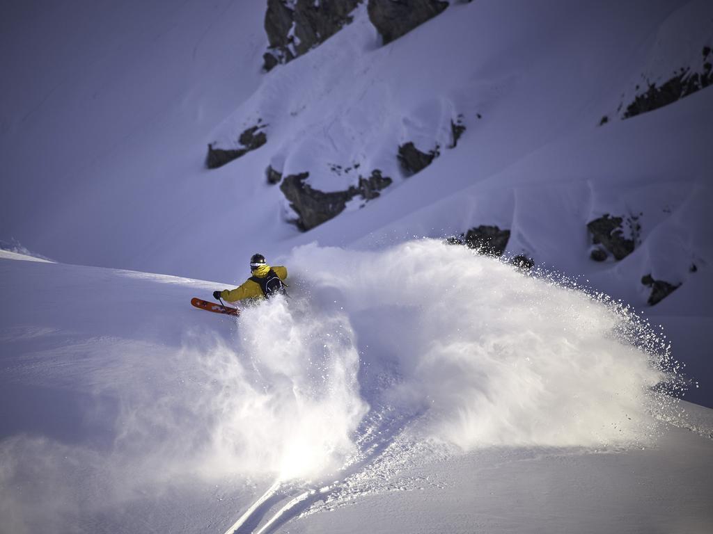 Nangijala Hostel Disentis Exteriér fotografie